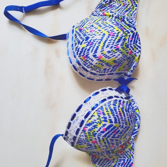 3/20$• LA SENZA 36A BLUE & WHITE PADDED BRA - Picture 1 of 5